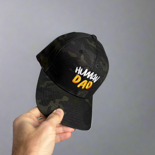 FITTED HAT